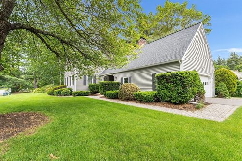 46 Vine Brook Rd, Westford, MA, 01886-4216 | Card Image
