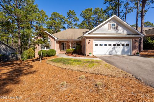 1055 Longleaf Drive Nw, Pinehurst, NC, 28374 | Card Image