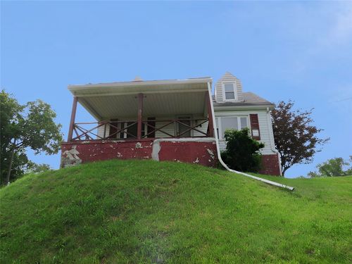84 Crossridge Rd, Charleroi, PA, 15022-3057 | Card Image