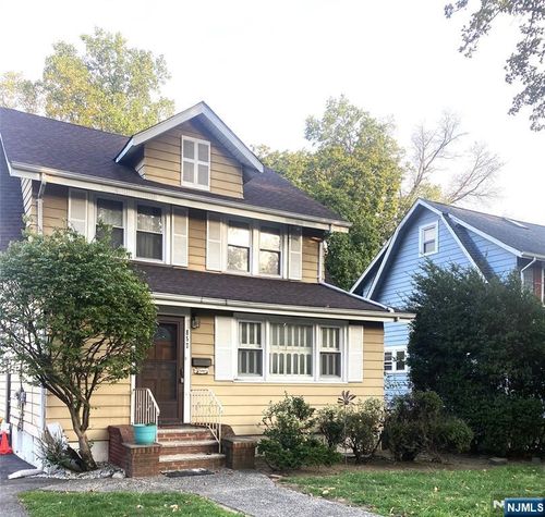 857 Garrison Ave, Teaneck, NJ, 07666-2570 | Card Image