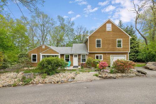 50 Longwood Dr, Colchester, CT, 06415-5220 | Card Image