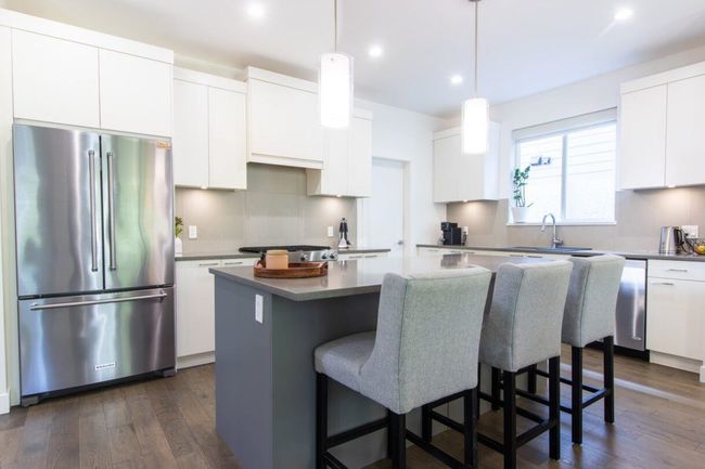 39253 Falcon Cres, House other with 3 bedrooms, 3 bathrooms and 3 parking in Squamish BC | Image 14