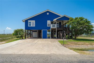 162 Sailfish Drive, House other with 3 bedrooms, 2 bathrooms and 8 parking in Rockport TX | Image 1