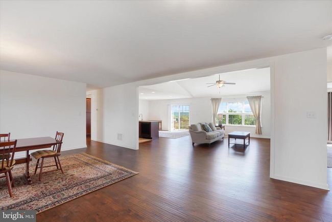 613 Rishel Dr, House other with 3 bedrooms, 2 bathrooms and null parking in YORK PA | Image 4