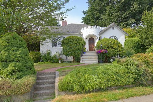 33043 4th Ave, Mission, BC, V2V1S6 | Card Image