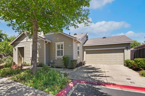 880 Holley Court, Folsom, CA, 95630 | Card Image