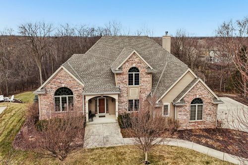 W170N5385 Ridgewood Dr, Menomonee Falls, WI, 53051-0676 | Card Image