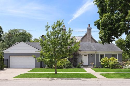 131 Joyce Pl, Park Ridge, IL, 60068-3449 | Card Image