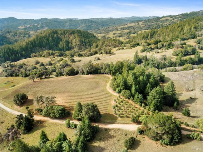 25400 Hulbert Rd, House other with 2 bedrooms, 2 bathrooms and 5 parking in Yorkville CA | Image 4
