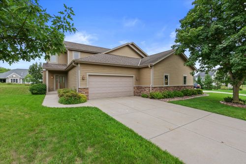 407 Century Oak Dr, Waukesha, WI, 53188-2545 | Card Image