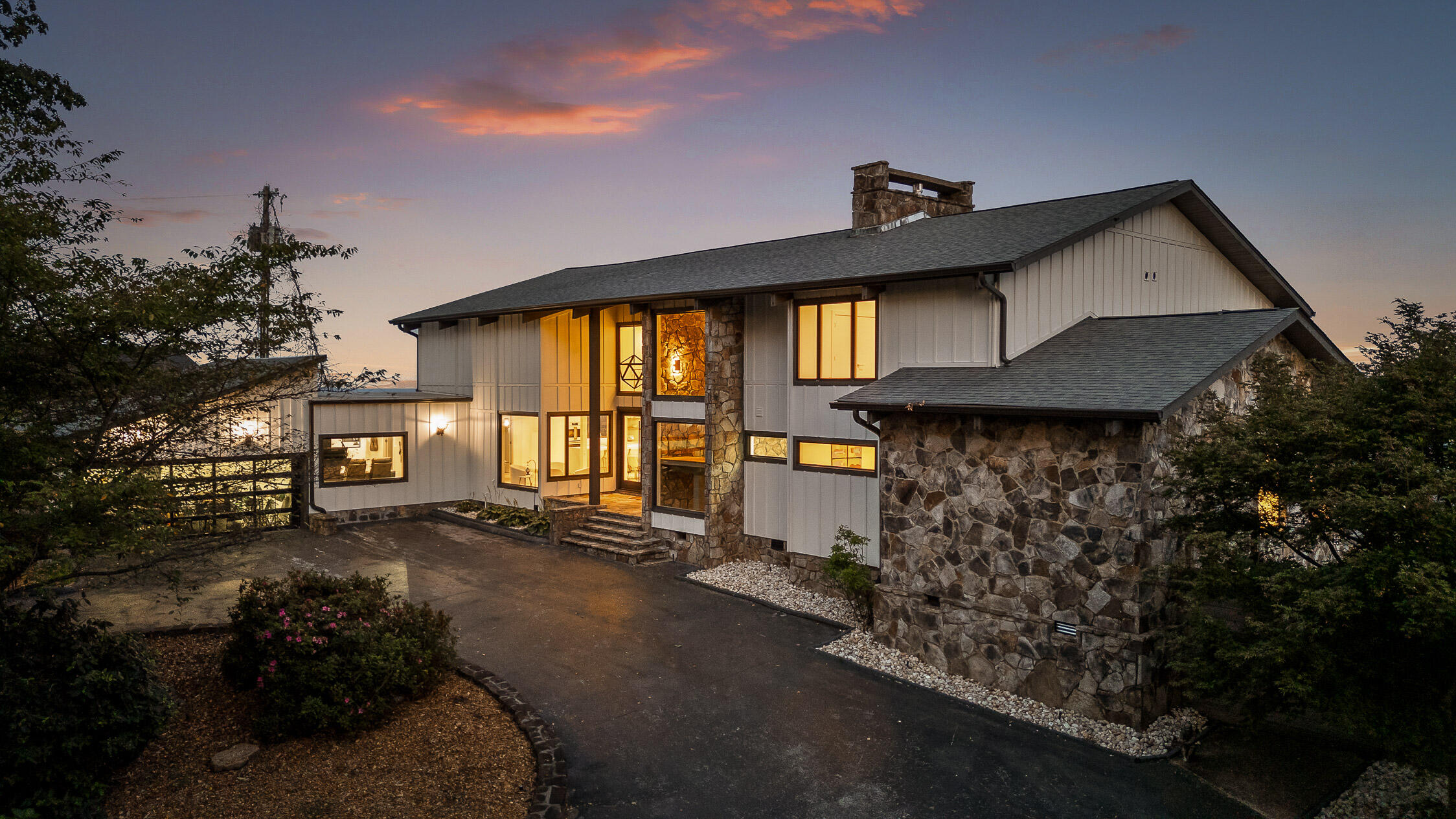 Brow Rd, Signal Mountain, TN 37377