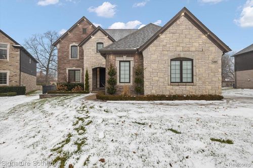 54085 Deadwood Ln, Shelby Twp, MI, 48316-2375 | Card Image