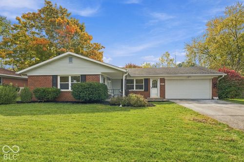 7435 Hiner Ln, Indianapolis, IN, 46219-3718 | Card Image