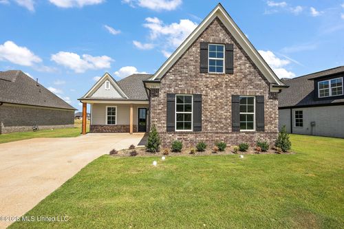 907 Coahoma Ct, Nesbit, MS, 38651-1070 | Card Image