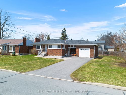 1307 Princess St, Cornwall, ON, K6J1S4 | Card Image