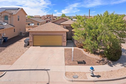 14477 Jacinto Ramos Ave, El Paso, TX, 79938-7355 | Card Image
