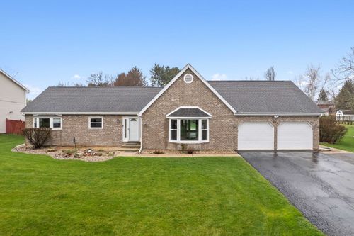 537 Erma Dr, Somonauk, IL, 60552-9501 | Card Image