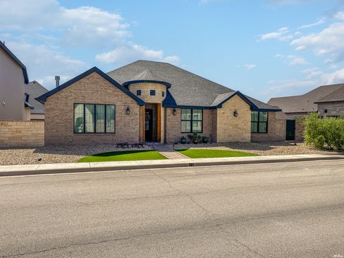 35a-23 Broadmoor Park, Hobbs, NM, 88240-3400 | Card Image