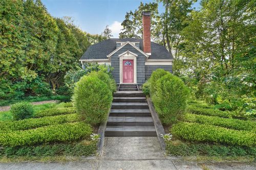 57 Oneida Ave, Croton-On-Hudson, NY, 10520-2917 | Card Image