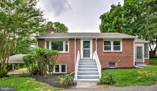 38 Peacock Dr, LANCASTER, PA, 17601-2106 | Card Image