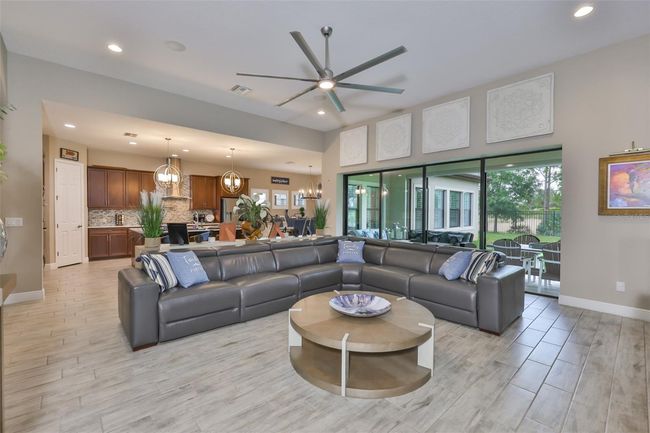 6016 Shadowlake Dr, House other with 4 bedrooms, 3 bathrooms and null parking in APOLLO BEACH FL | Image 10