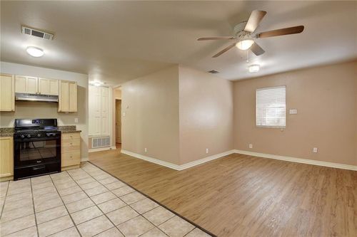 apt-b-2714 Whitis Ave, Austin, TX, 78705-4128 | Card Image