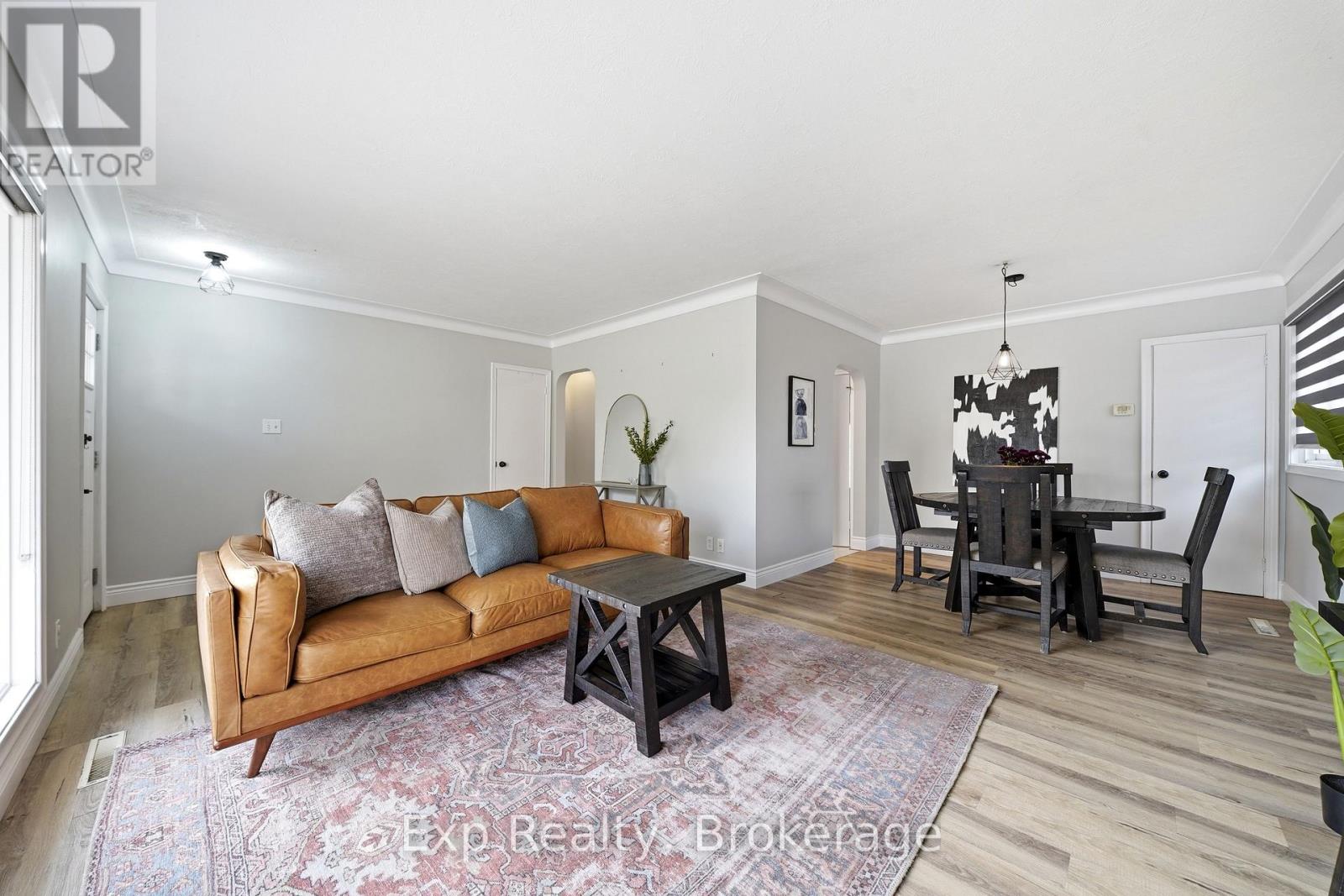 Residential in Quinte West (Trenton Ward) 5