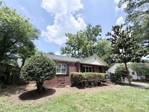 3120 Cambridge Rd, Charlotte, NC, 28209-1304 | Card Image