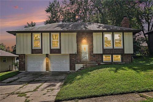17009 E 3rd Ter S, Independence, MO, 64056-1718 | Card Image