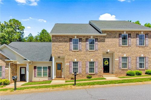 4198 Pickering Drive, Hickory, NC, 28602 | Card Image