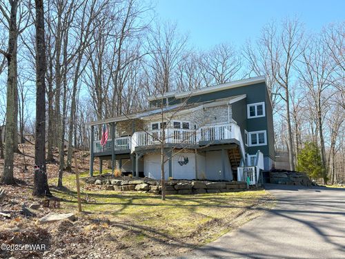 1082 Sunrise Ter, Lake Ariel, PA, 18436-8133 | Card Image