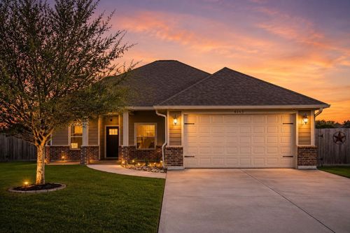 4115 Twin Dr W, Santa Fe, TX, 77510-3103 | Card Image