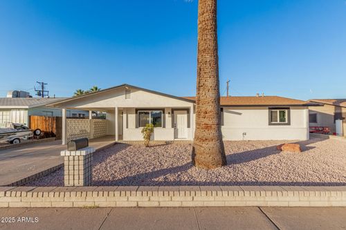 3426 W Glenn Dr, Phoenix, AZ, 85051-8327 | Card Image