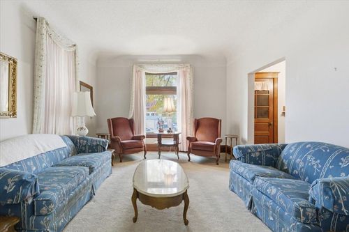 1810 Dupont Ave N, Minneapolis, MN, 55411-3221 | Card Image