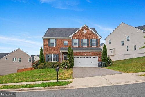 3214 Fledgling Cir, Woodbridge, VA, 22193-1136 | Card Image