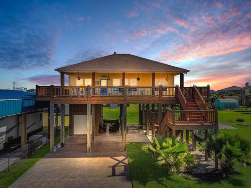 938 Sage, Crystal Beach, TX, 77650-3440 | Card Image