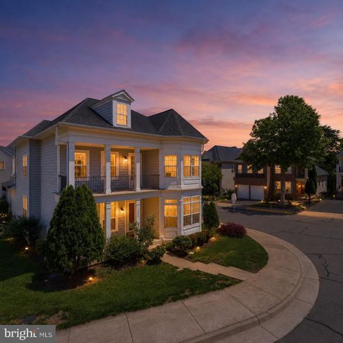 9477 Bankhead Dr, MANASSAS, VA, 20110-8316 | Card Image