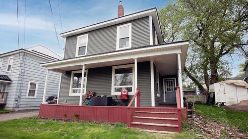 29 Wellington St, Amherst, NS, B4H2J4 | Card Image