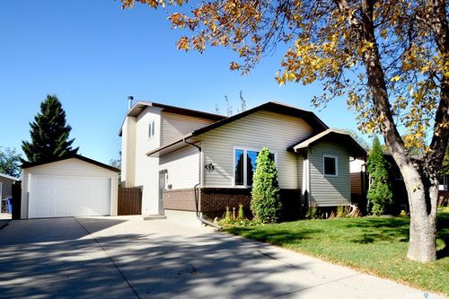 555 Nordstrum Road, Saskatoon, SK, S7K7X6 | Card Image