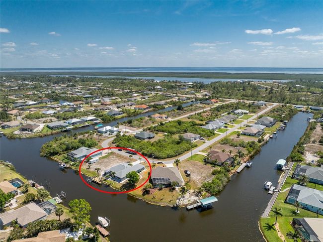 15674 Applewhite Cir, House other with 3 bedrooms, 3 bathrooms and null parking in Port Charlotte FL | Image 61