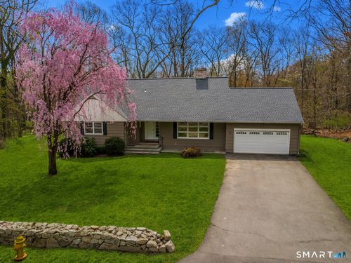 89 Bayne St, Norwalk, CT, 06851-1220 | Card Image