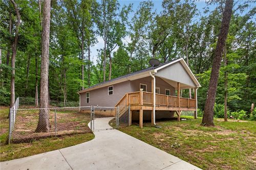 215 Tallulah Dr, Westminster, SC, 29693-6643 | Card Image
