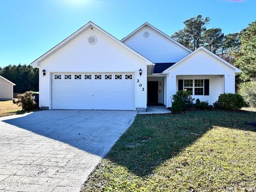 202 Scout Ln, Chinquapin, NC, 28521-8782 | Card Image