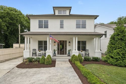 2811 Vaulx Ln, Nashville, TN, 37204-2633 | Card Image