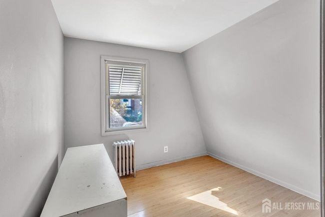27 Grove Ave, House other with 3 bedrooms, 2 bathrooms and null parking in WOODBRIDGE NJ | Image 13