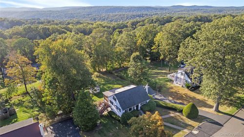 3755 Valleyview St, Mohegan Lake, NY, 10547-1034 | Card Image