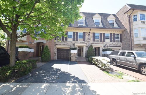 191m-208-08 Robert Rd, Bayside, NY, 11360 | Card Image