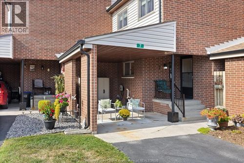 7-201 Concession 3, Harrow, ON, N0R1G0 | Card Image