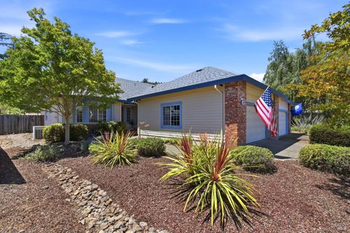 8050 Oakmont Drive, Santa Rosa, CA, 95409 | Card Image