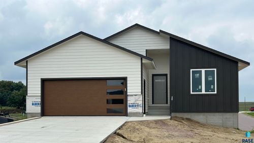 409 Nichole Cv, Baltic, SD, 57003 | Card Image